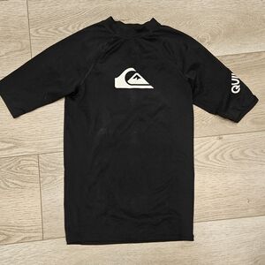 Quiksilver Black Rash Guard